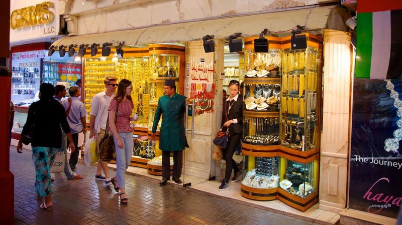 Đi chợ ở Deira