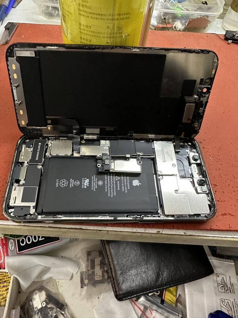Di Động iZONE Mobile