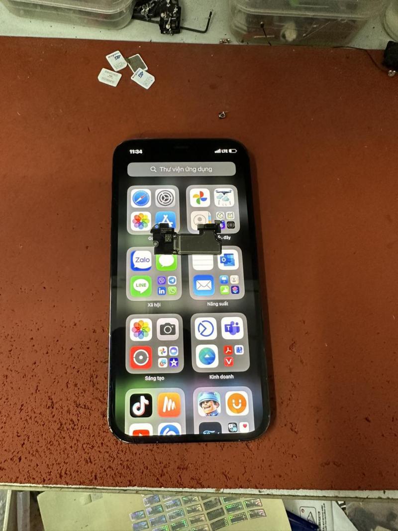 Di Động iZONE Mobile