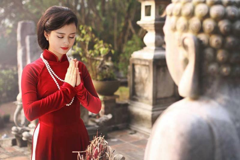 Đi lễ chùa đầu năm