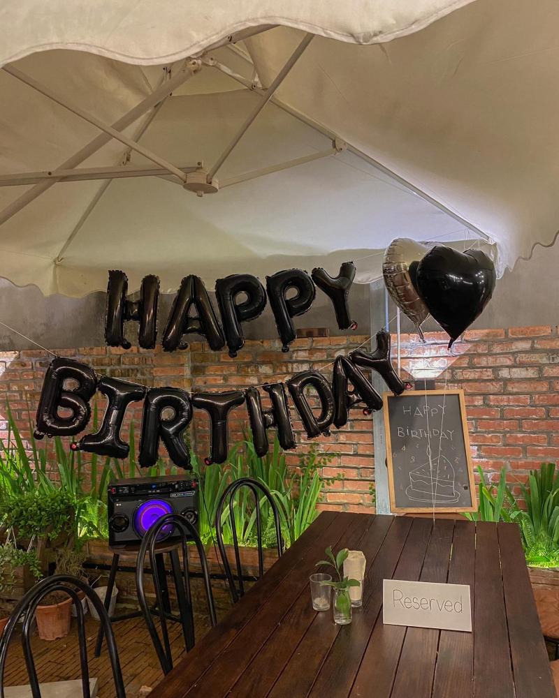Đi-văng Coffee & Bistro