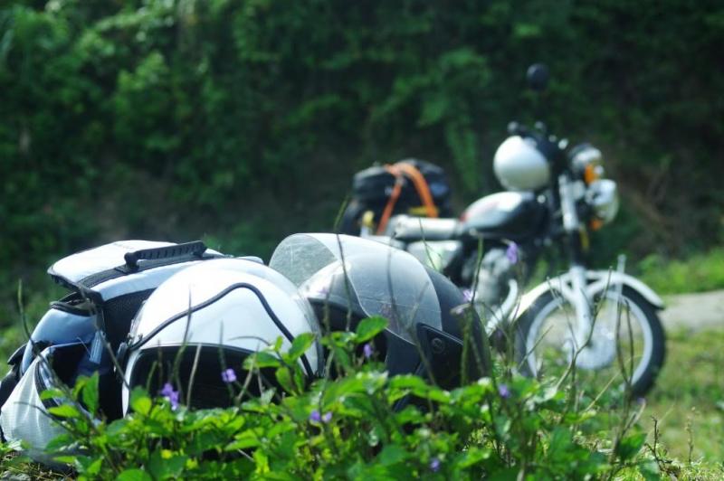 Cưỡi xe máy trên Mộc Châu