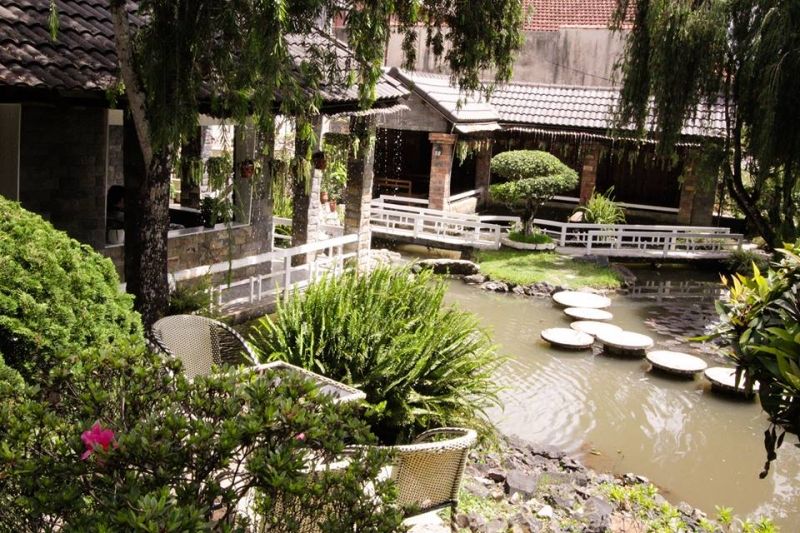 Khung cảnh hoài cổ và lãng mạn của Cafe Rainy
