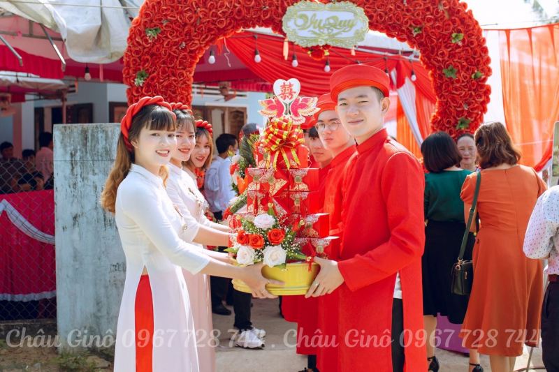 Dịch vụ bưng quả cho thuê áo dài trọn gói Châu Thanh