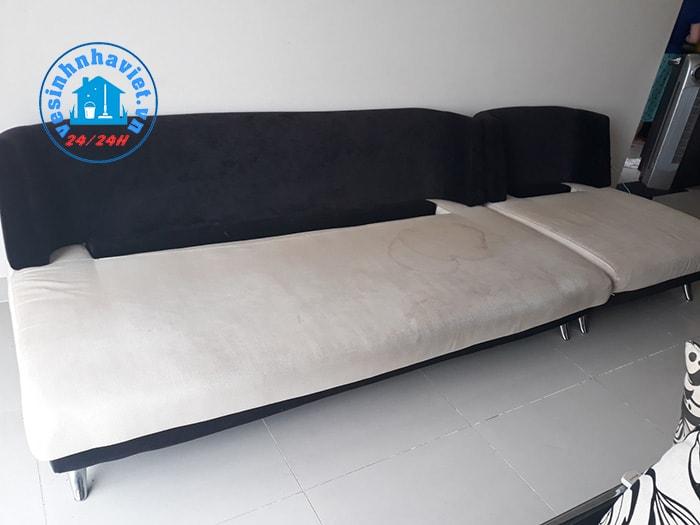 Sofa bẩn, nhớ đến HERAMO