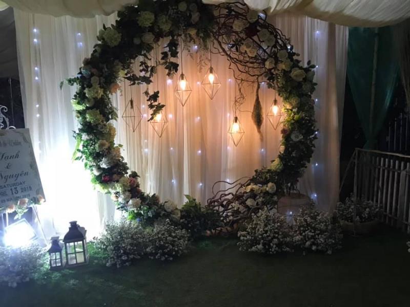 Dịch vụ trang trí tiệc cưới Tony Hậu Event