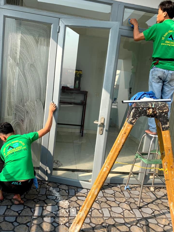 Dịch vụ vệ sinh công nghiệp Aplite