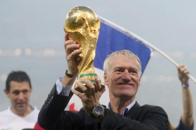 Deschamps đã vô địch World Cup trên cả cương vị cầu thủ lẫn HLV