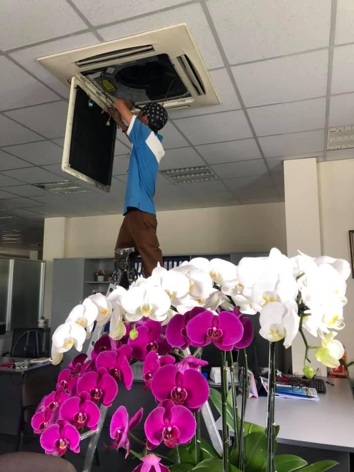 Tại Điện Lạnh Gò Công có tất cả các dịch vụ khắc phục tình trạng hư hỏng của máy lạnh từ đơn giản đến phức tạp