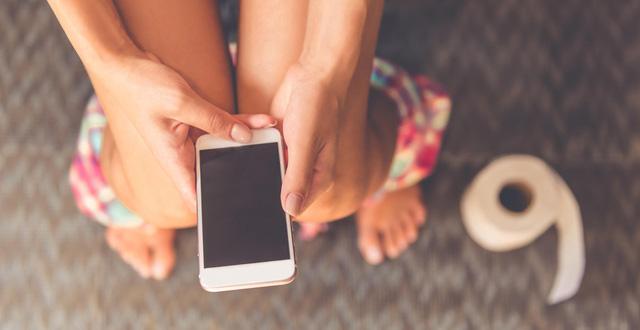 Điện thoại cũng là nơi bám dính lý tưởng của nhiều loại vi khuẩn, virus gây bệnh
