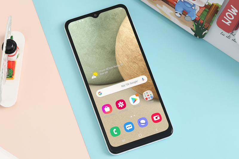 Điện thoại Samsung Galaxy A12 6GB (2021)
