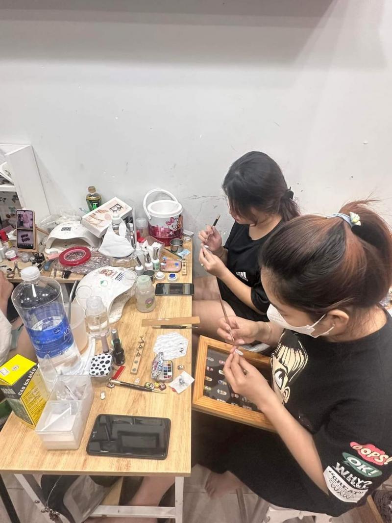 Điệp Yuppie Nails