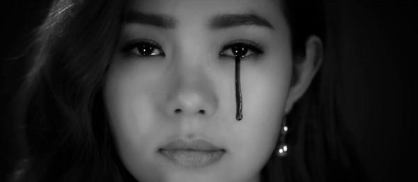 Khóc vì một người vô tâm