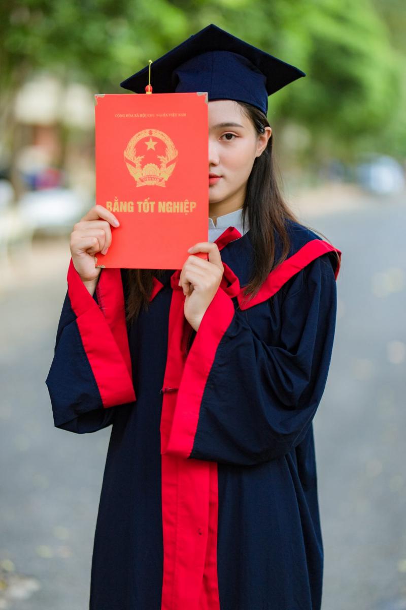 Những thí sinh đủ điều kiện dự thi, không bị kỷ luật hủy kết quả thi, tất cả các bài thi và các môn thi thành phần của bài thi tổ hợp ĐKDT để xét công nhận tốt nghiệp đều đạt trên 1,0 điểm theo thang điểm 10 và có ĐXTN từ 5,0 (năm) điểm trở lên được công nhận tốt nghiệp THPT