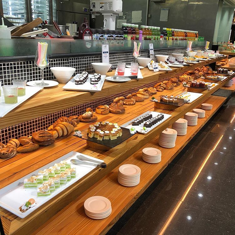 D’Maris Buffet