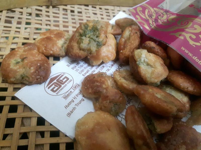 Bánh chả Đỗ Thế Gia