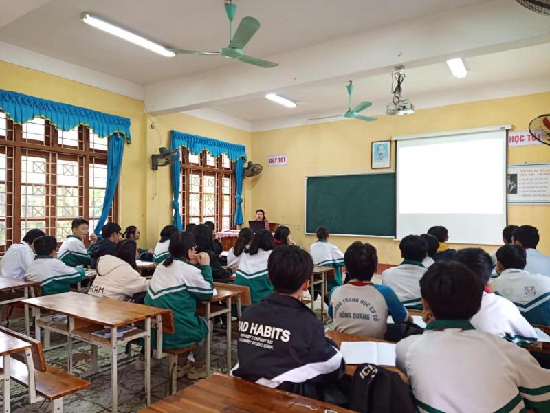 Trường THCS Đồng Quang