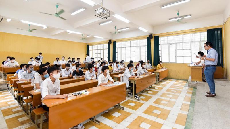 Đoạn văn về cách rèn luyện tư duy phản biện ở mỗi người