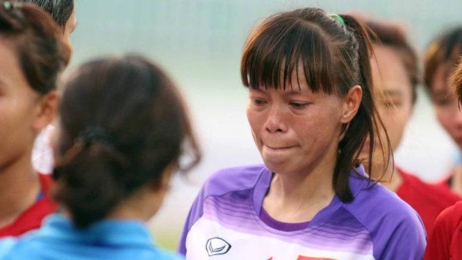 Những giọt nước mắt đã rơi sau trận thua tức tưởi trước người Thái.
