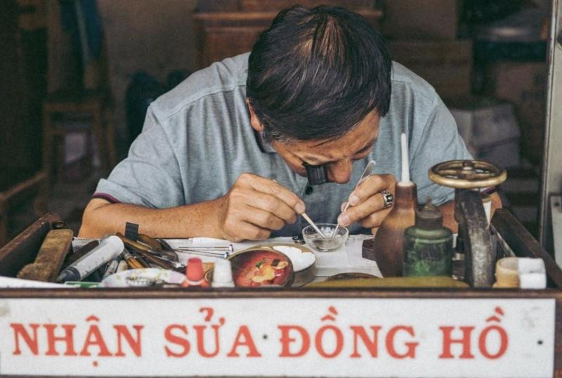 Đồng hồ Đồng Tiến