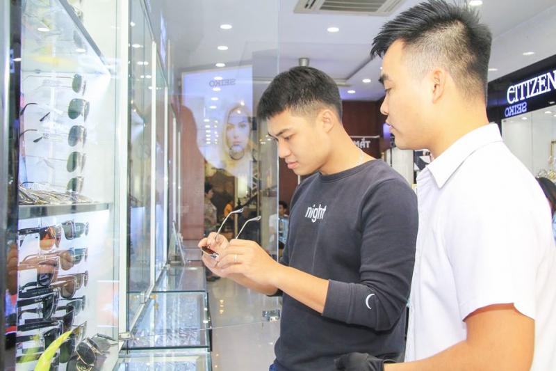 Kính Mắt - Đồng Hồ Hùng Tiến