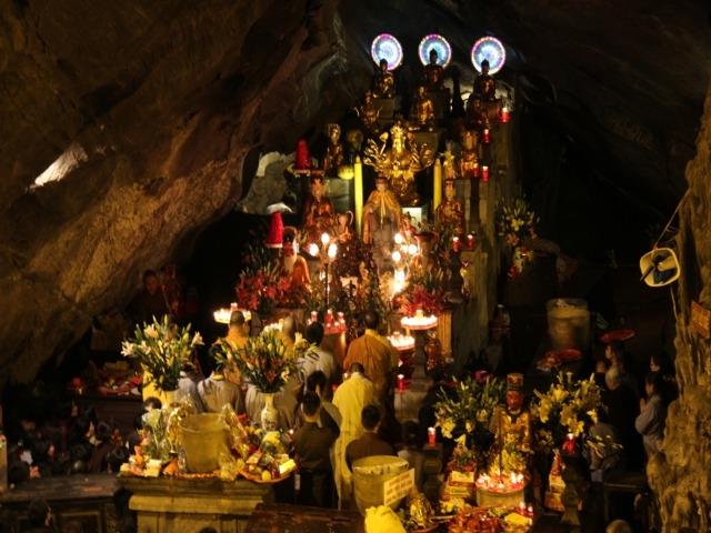 Động Hương tích