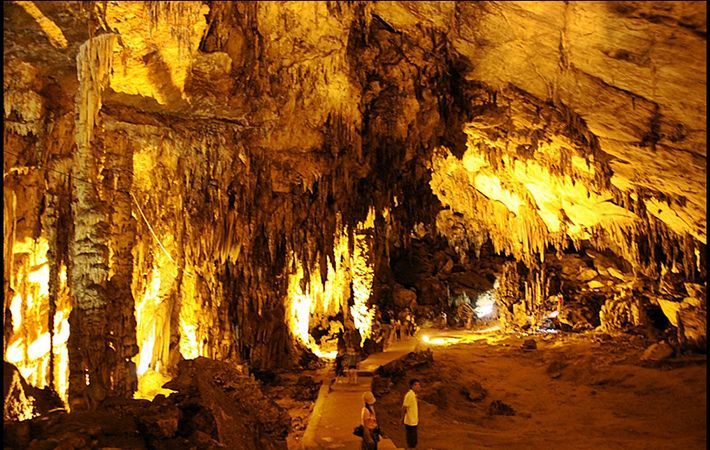Động nàng tiên - mơ màng bước chân du khách