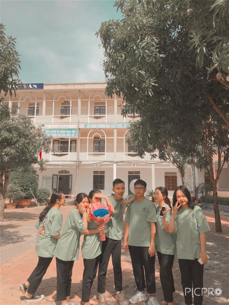 Đồng phục H2T