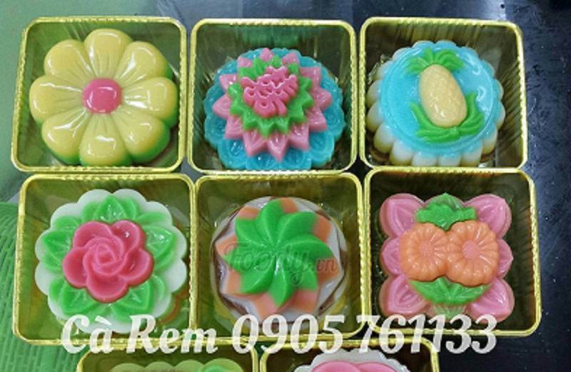 Màu sắc của bánh trang nhã, đẹp mắt.