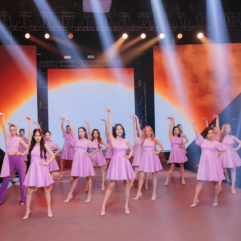 Những bộ trang phục của Dottie tại chương trình 