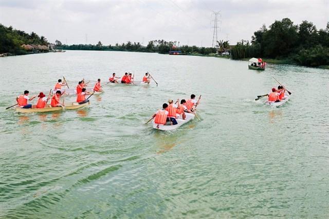 Hoạt động chèo thuyền thú vị