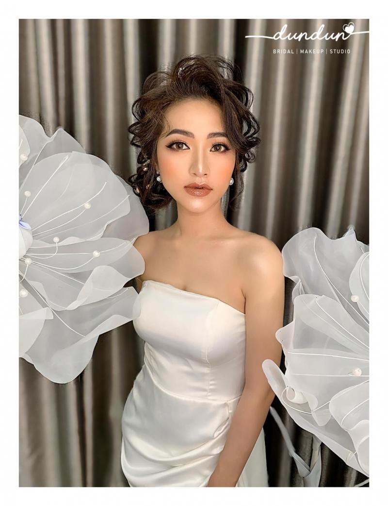 Dundun Bridal Makeup Studio