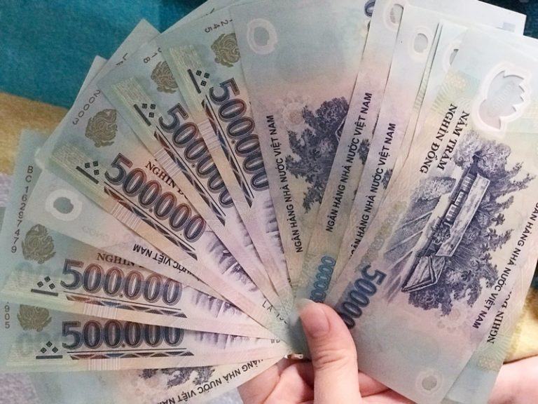 Đừng biến tiền thành rác