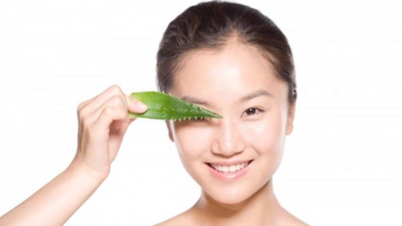 Trị thâm mụn bằng nha đam và phương pháp đơn giản mà hiệu quả