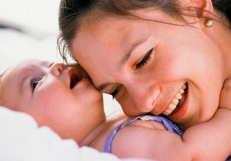 Đừng mềm lòng trước ánh mắt của bé
