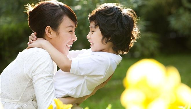 Quan sát cảm xúc và biết sở thích của trẻ