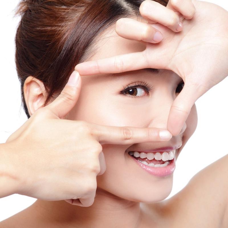 Dưỡng da vùng mắt để có được gương mặt rạng rỡ