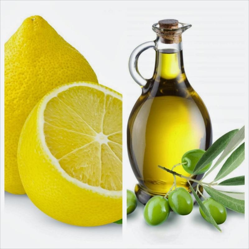 Dùng hỗn hợp oliu và nước cốt chanh để dưỡng móng hàng ngày. Ảnh minh họa.