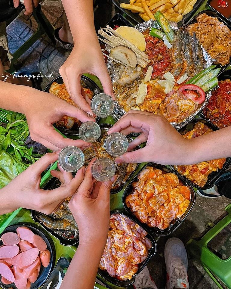 Đường Tàu Quán