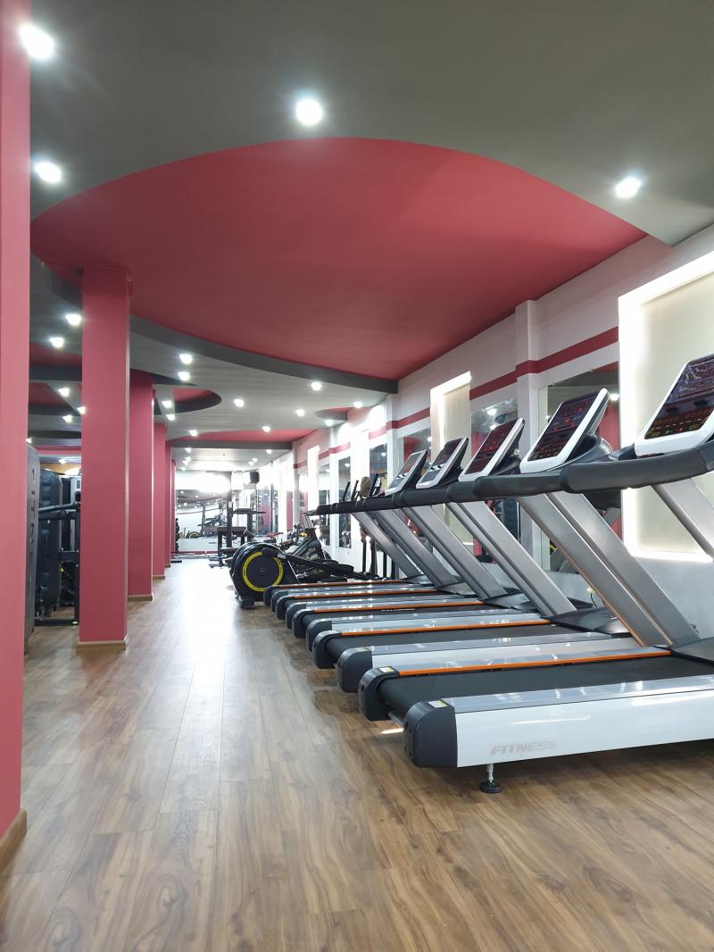 Dynamic Fitness & Yoga Long Biên