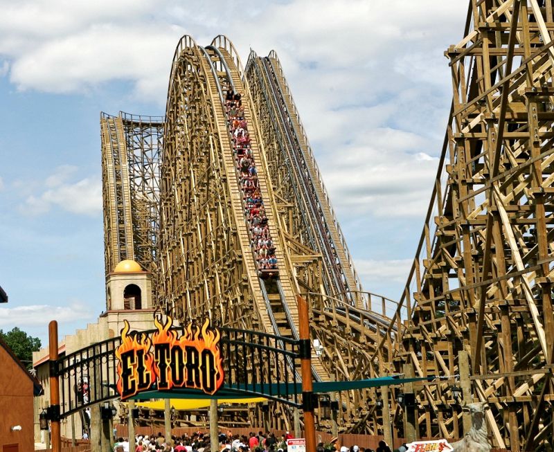 El Toro (112 km/giờ)