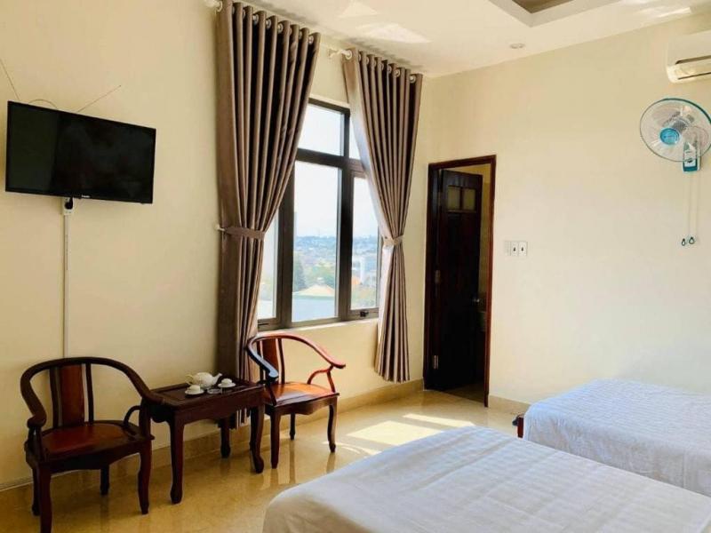 Elisa Hotel