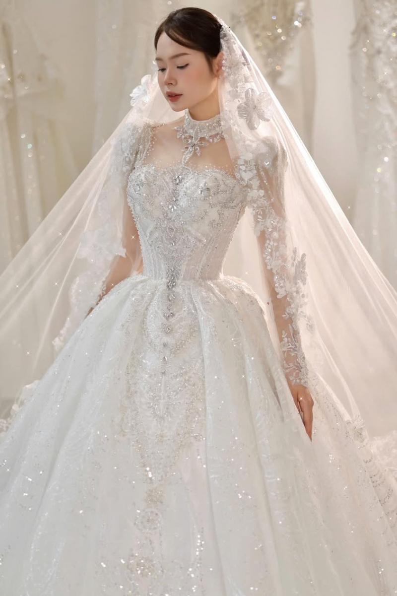 Elise Bridal