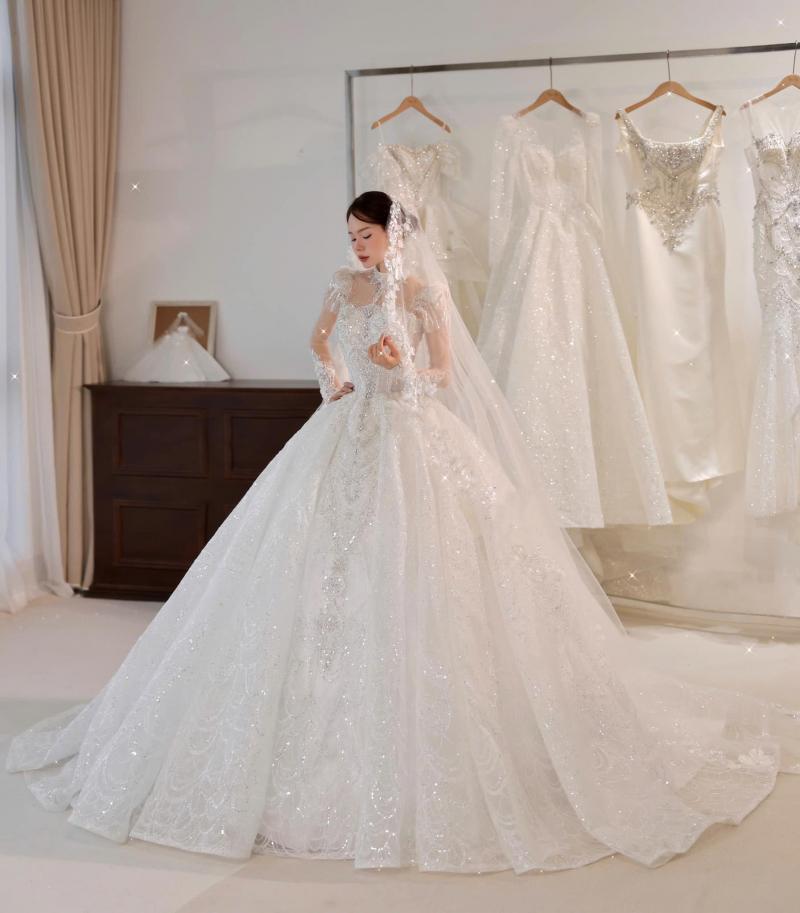 Elise Bridal