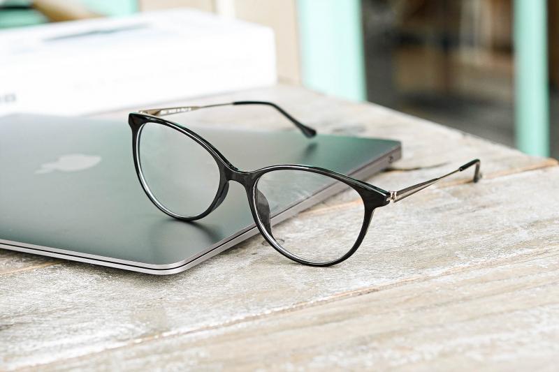 Eye Plus