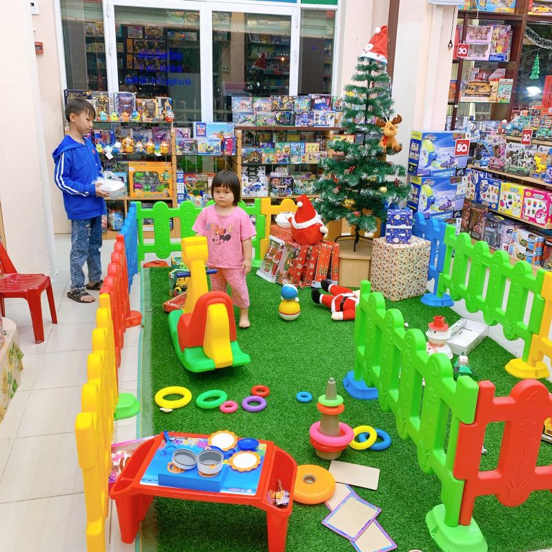 Tích hợp khu vui chơi cho các bé tại nhà sách Fahasa