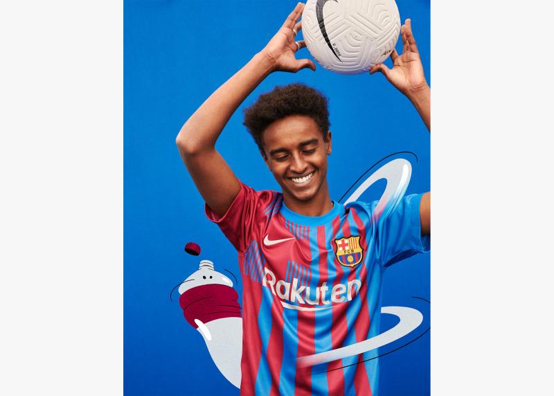 Áo thi đấu sân nhà của Barca