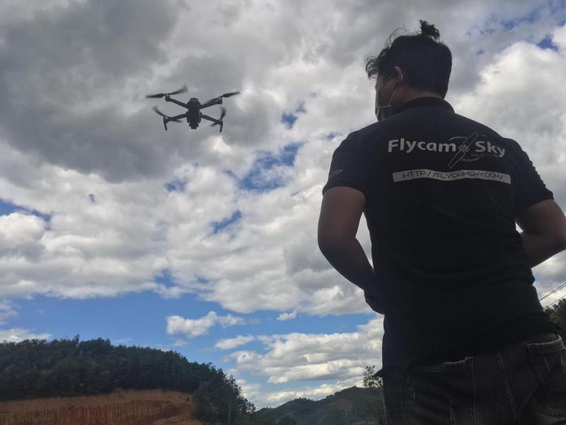 Flycam Sky