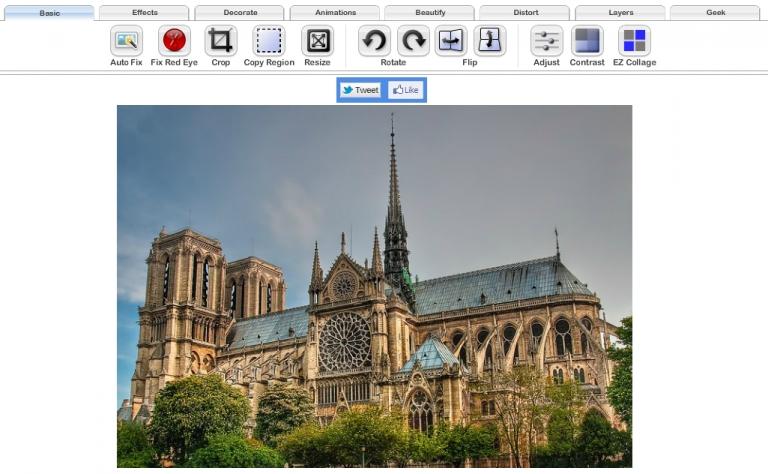 Giao diện FotoFlexer xuất hiện