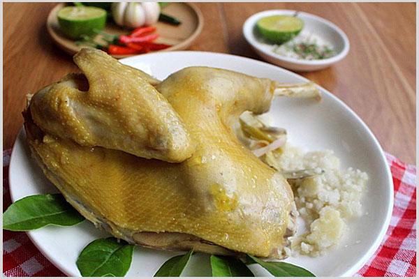 Gà hấp muối
